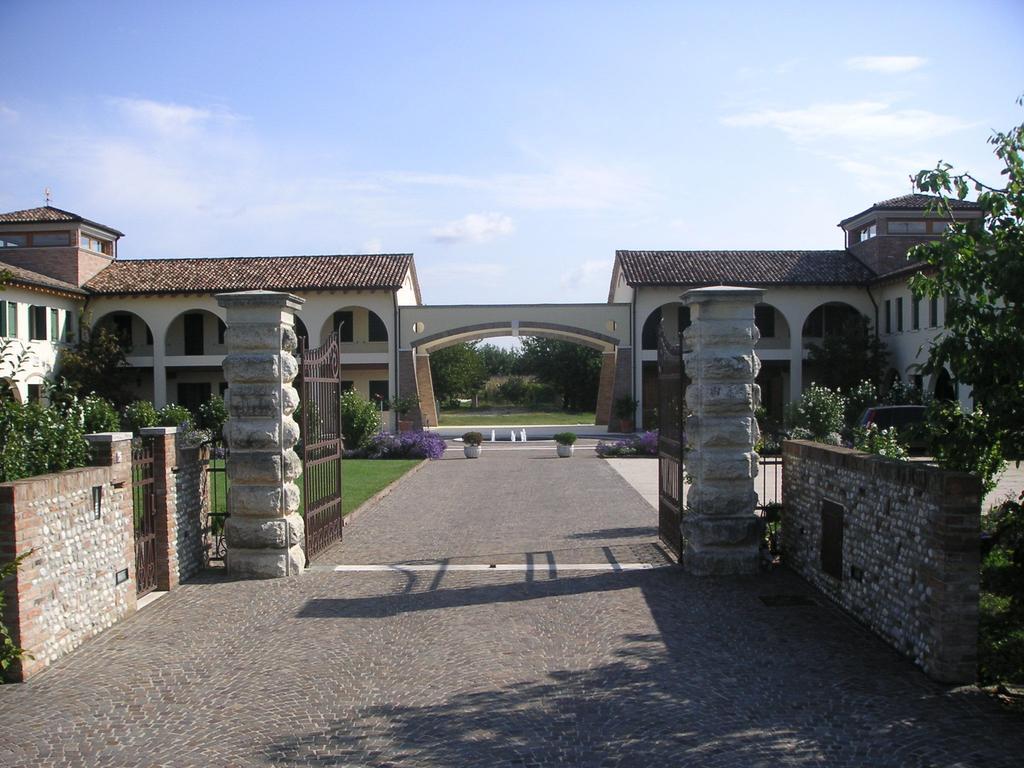 Agriturismo Due Torri Montebelluna Δωμάτιο φωτογραφία